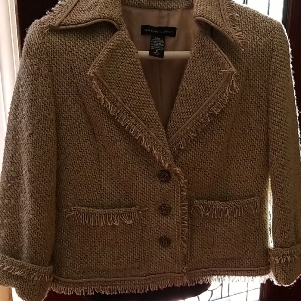 Jacket - Picture 3 of 4